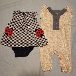Lot of Two Summer Outfits 3-6 Months Baby Girl
